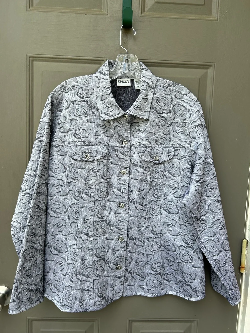 Chico's Gray Floral-Print Lightweight Jacket